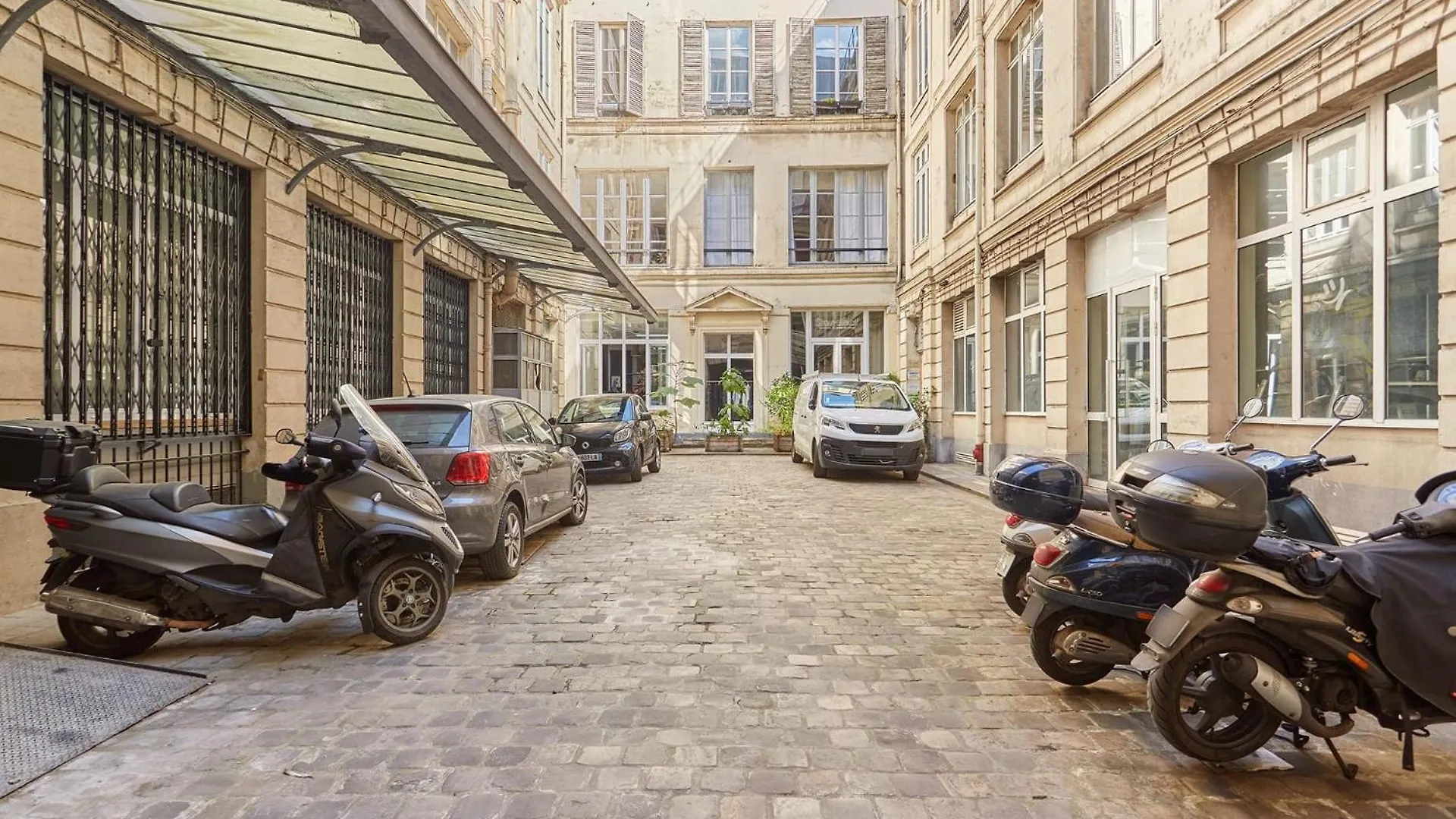 Superb Apartment 2 Bedrooms Centrer Of Paris By Studio Prestige 0*,  France
